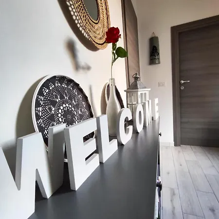 Apartment Con Giardino I Girasoli - Cin It 09006 - 9 C 2000 R4042-